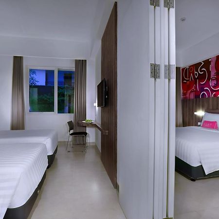 เฟฟโฮเต็ล กูตา การ์ติกา พลาซา Hotel ภายนอก รูปภาพ