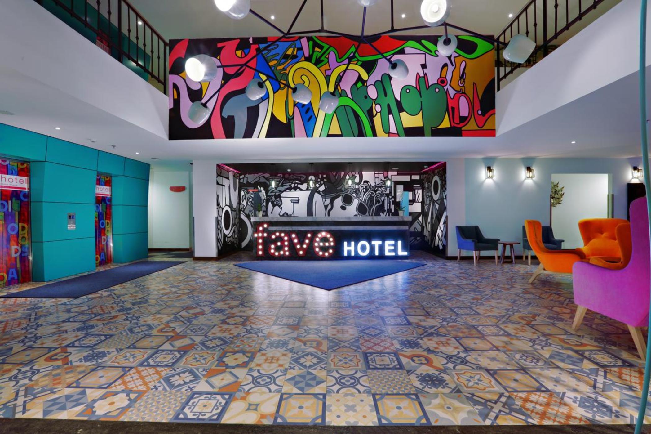 เฟฟโฮเต็ล กูตา การ์ติกา พลาซา Hotel ภายนอก รูปภาพ