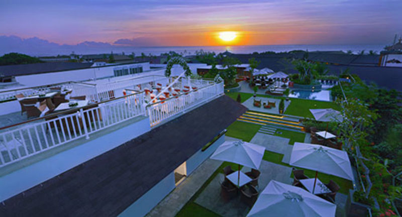 เฟฟโฮเต็ล กูตา การ์ติกา พลาซา Hotel ภายนอก รูปภาพ